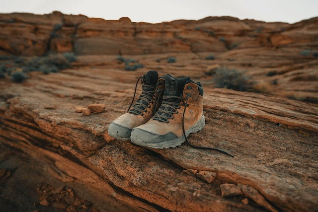 The Defiancegear Footwear Guide: How to Choose the Right Hiking Boots and Shoes for Your Outdoor Adventures