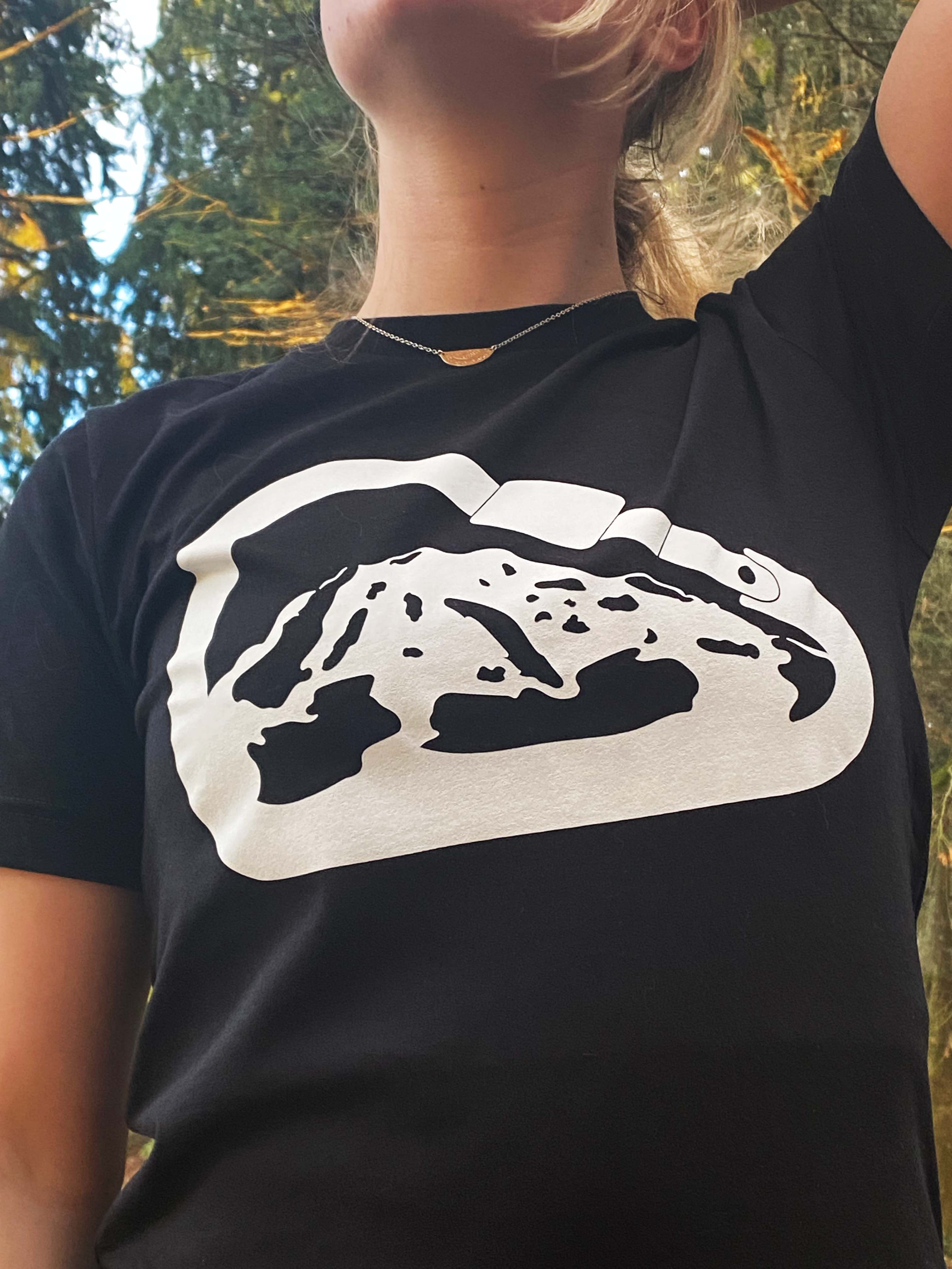 The Rock Junkies | Hooked On the Mountain T-Shirt, T-Shirts, The Rock Junkies, Defiance Outdoor Gear Co.